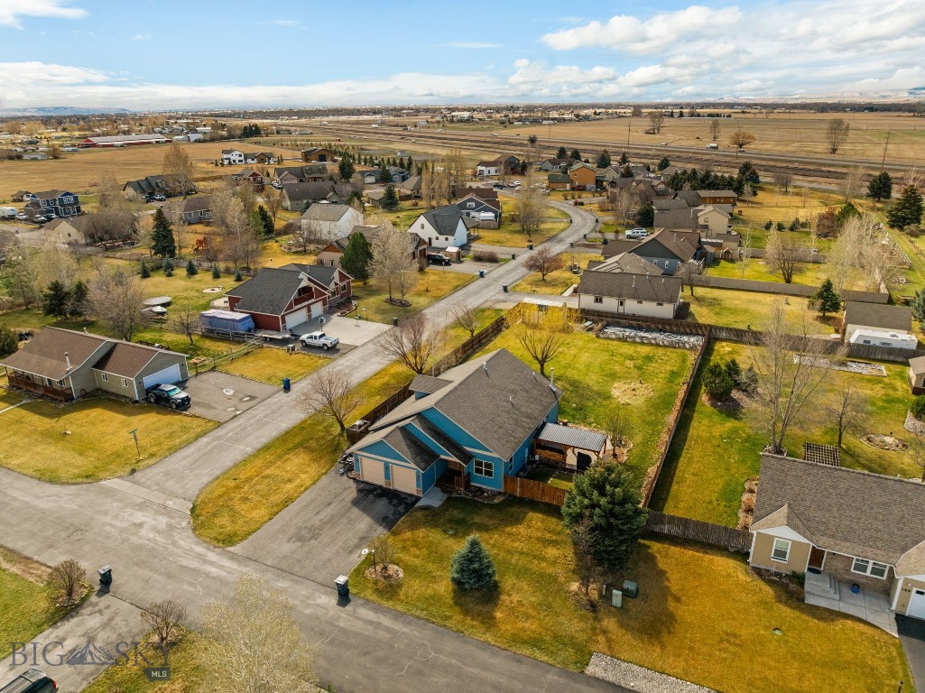Four Dot Meadows - Residential