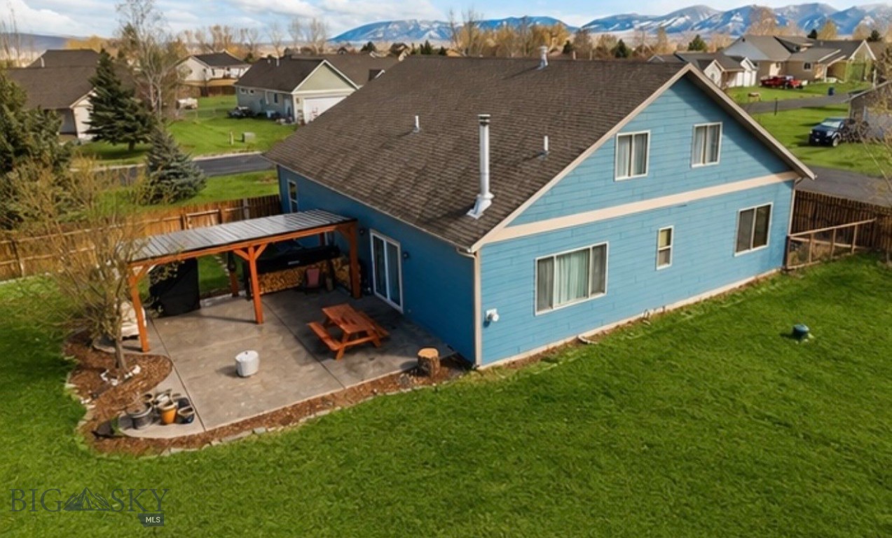 Four Dot Meadows - Residential