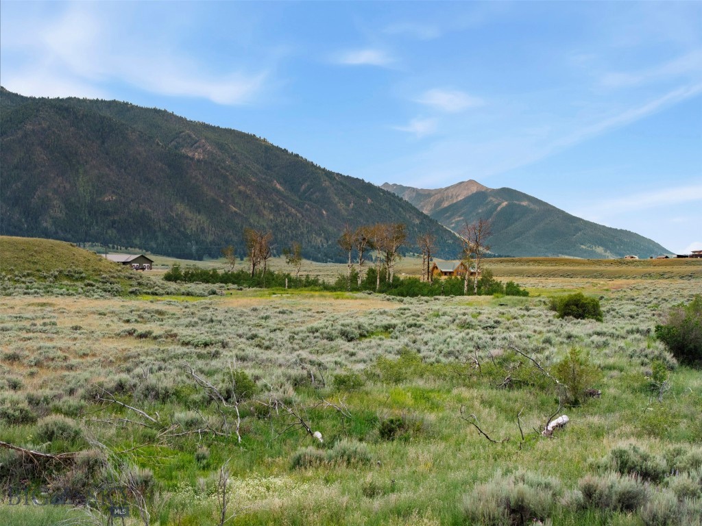 Sportsmans Paradise - Land