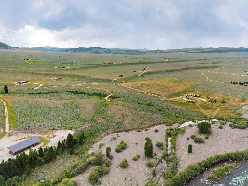 Sportsmans Paradise - Land