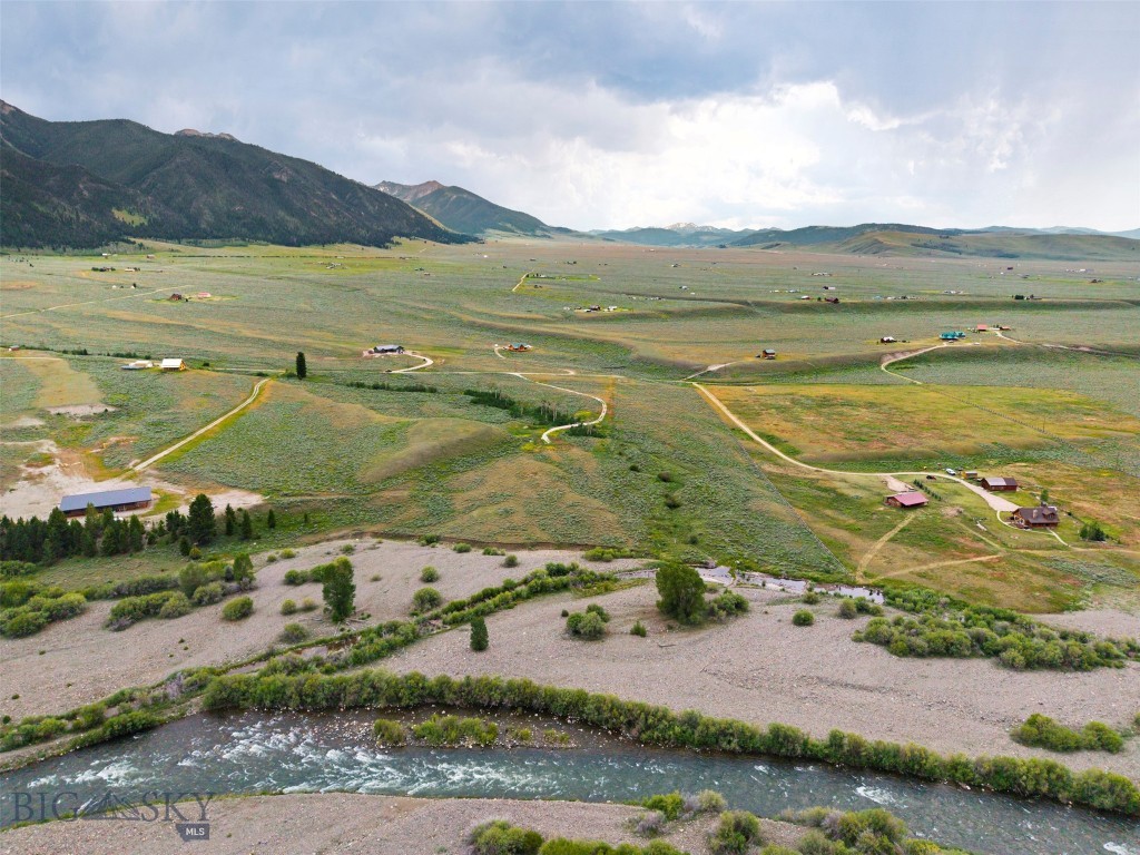 Sportsmans Paradise - Land