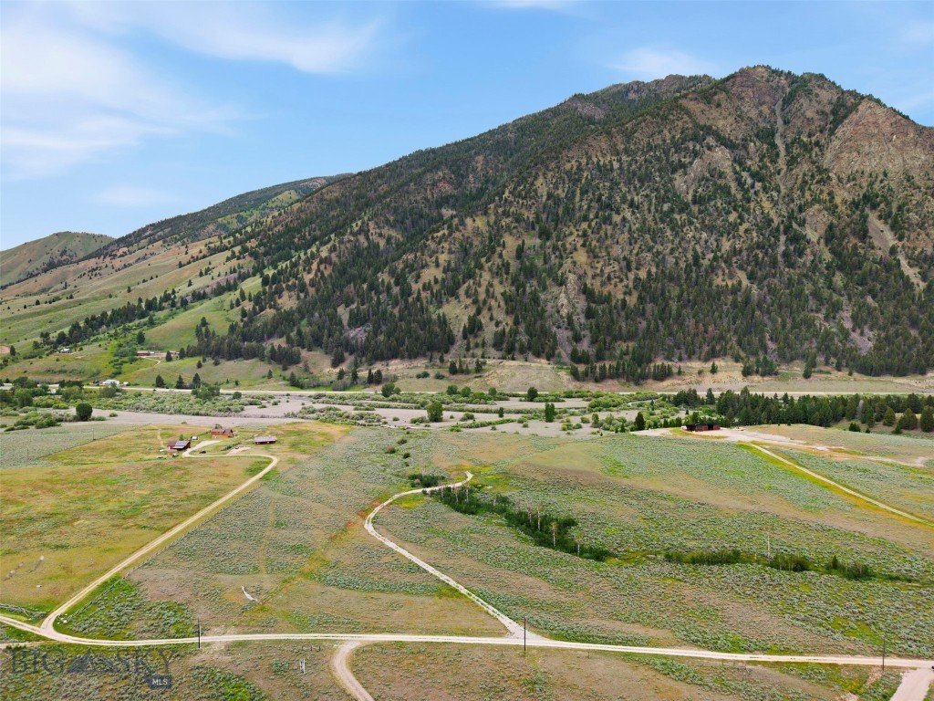 Sportsmans Paradise - Land