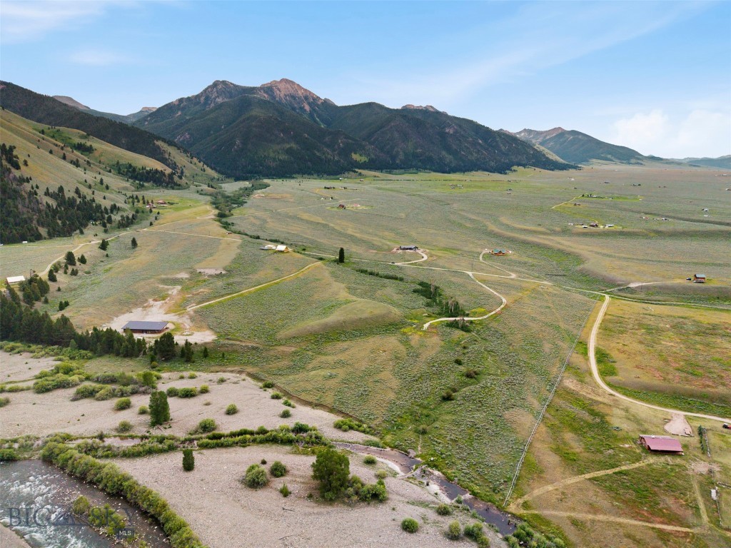 Sportsmans Paradise - Land