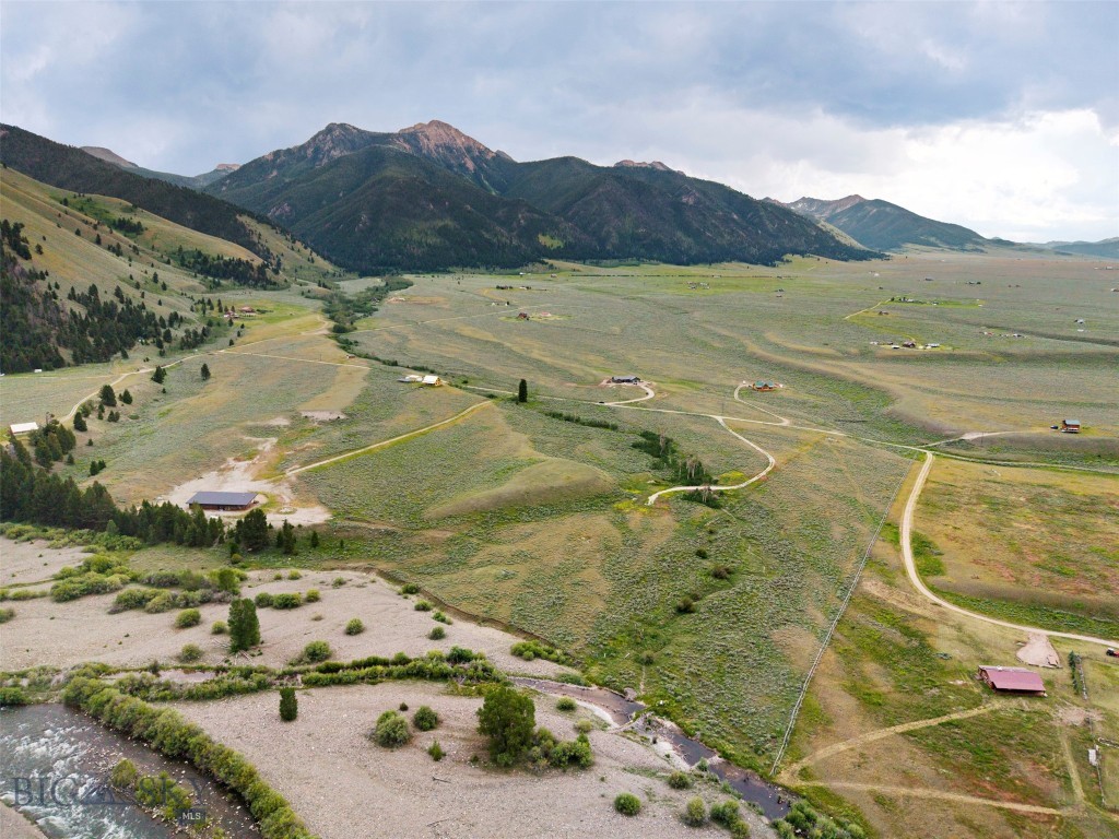 Sportsmans Paradise - Land
