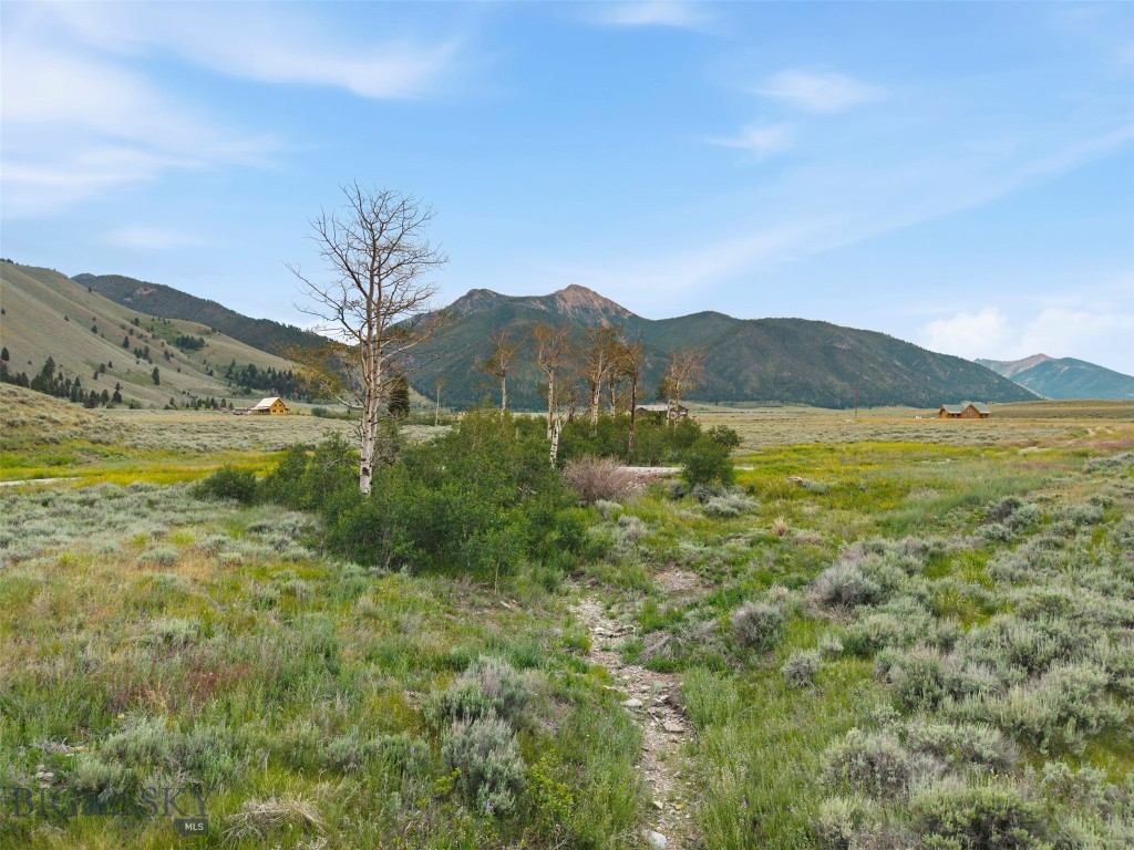 Sportsmans Paradise - Land