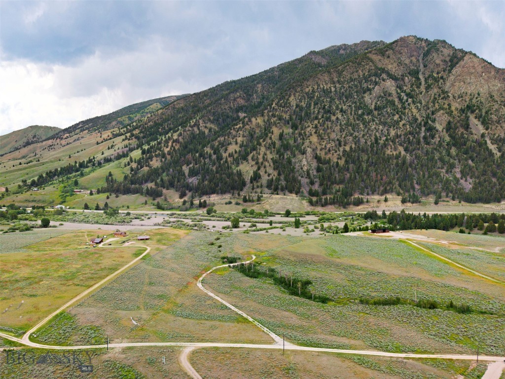 Sportsmans Paradise - Land