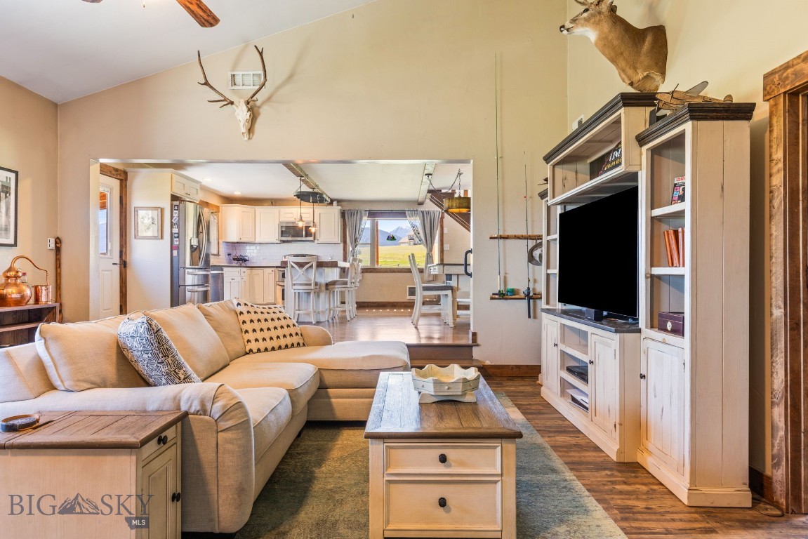 Buffalo Trail Estates - Residential