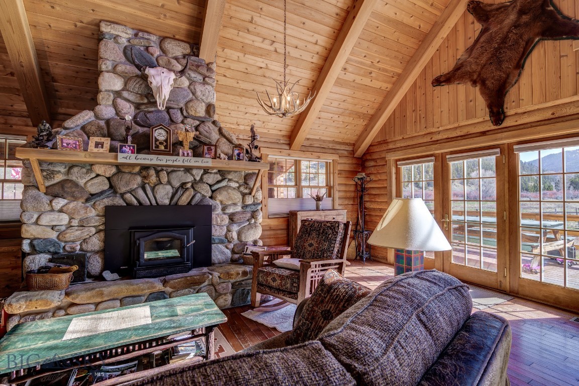 Sportsmans Paradise - Residential