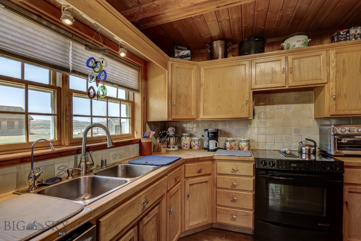 Sportsmans Paradise - Residential