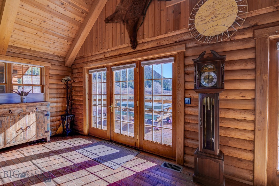 Sportsmans Paradise - Residential