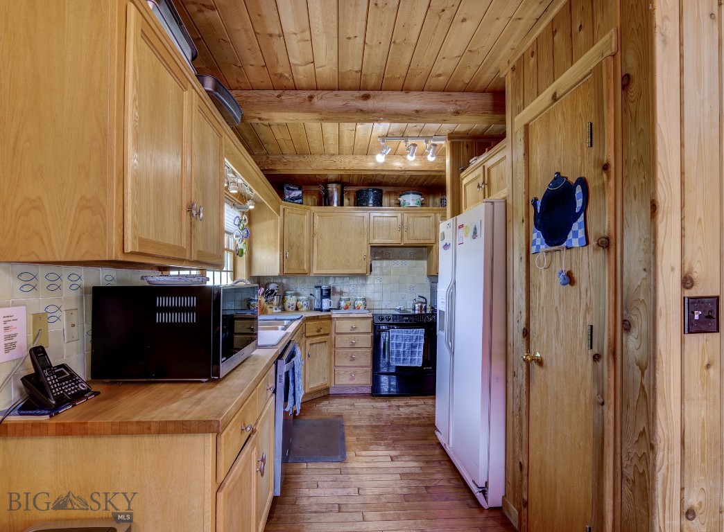 Sportsmans Paradise - Residential
