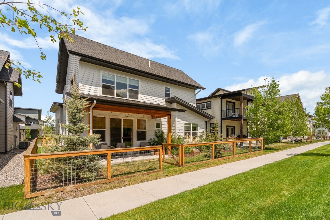 The Lakes at Valley West - Residential
