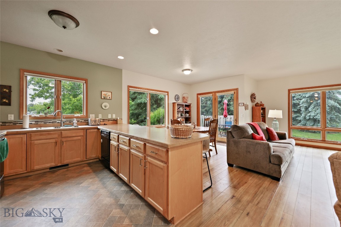 Willowbrook Condo - Residential