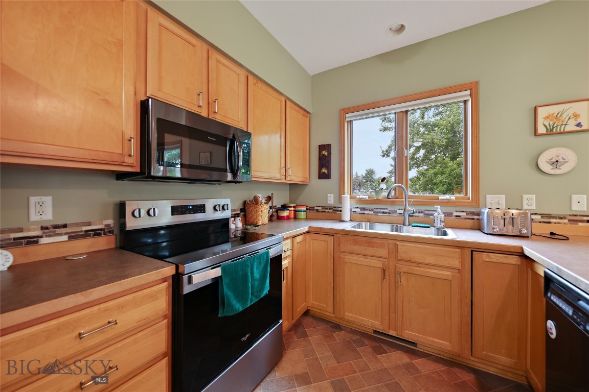 Willowbrook Condo - Residential