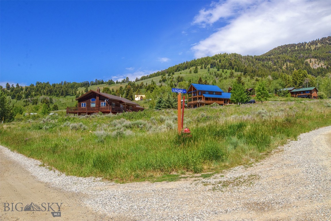 Yellowstone Holiday - Land