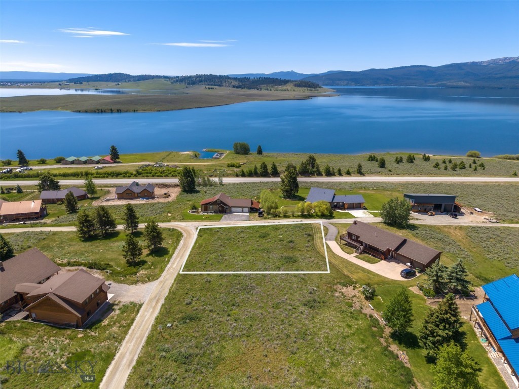 Yellowstone Holiday - Land