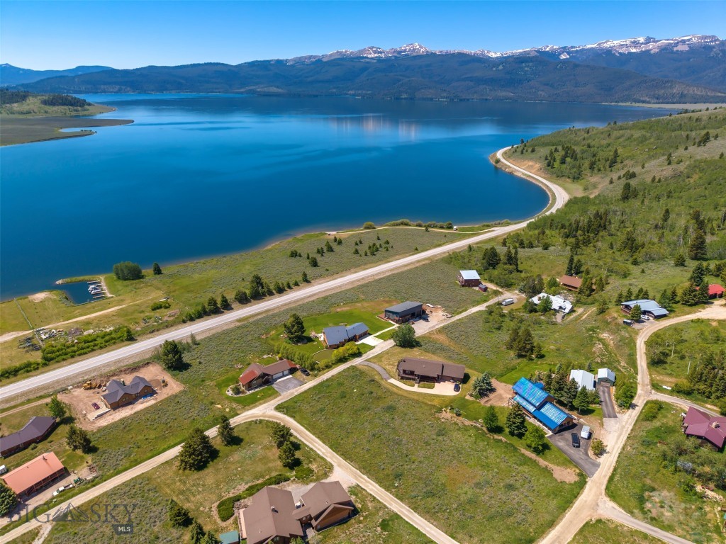 Yellowstone Holiday - Land
