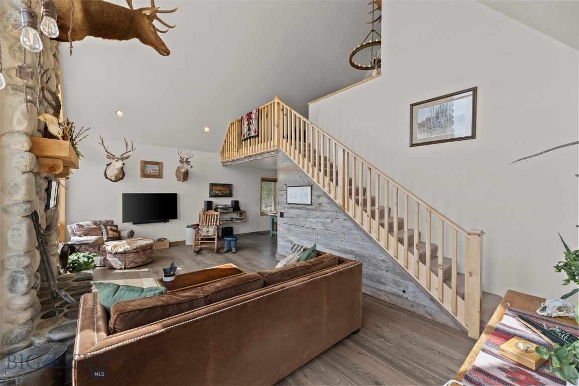 Shining Mountain Unit I - Residential