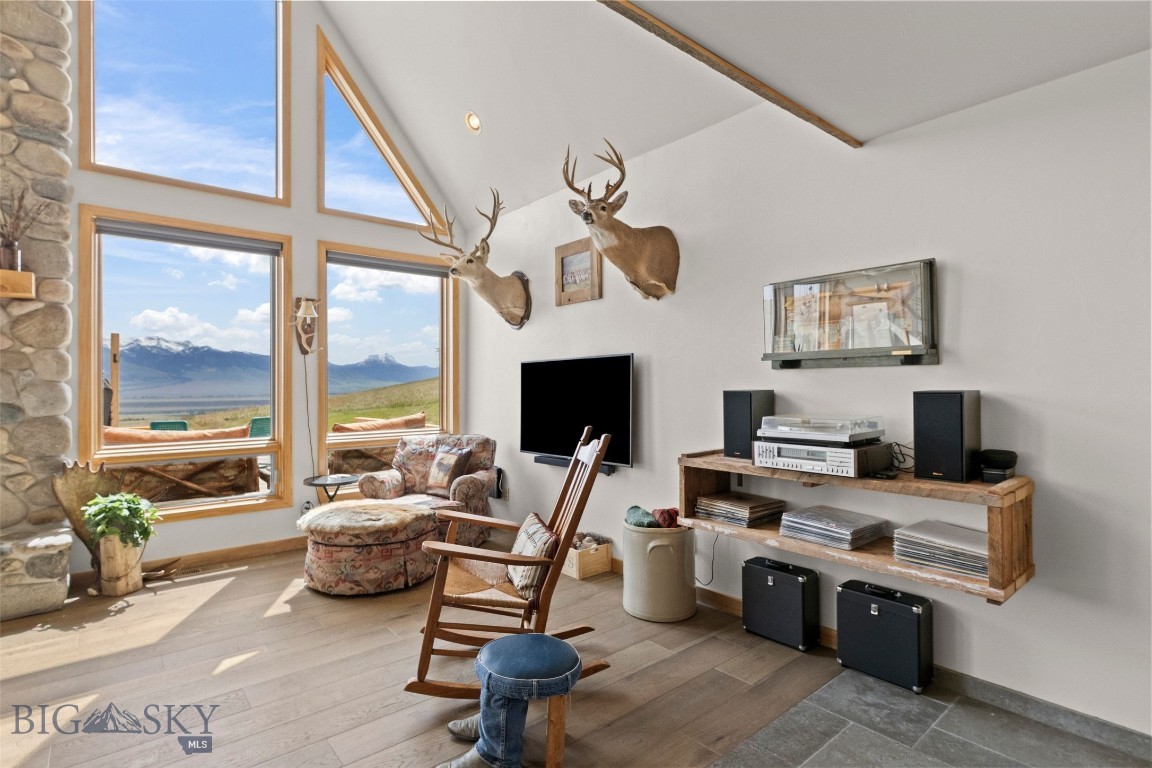 Shining Mountain Unit I - Residential