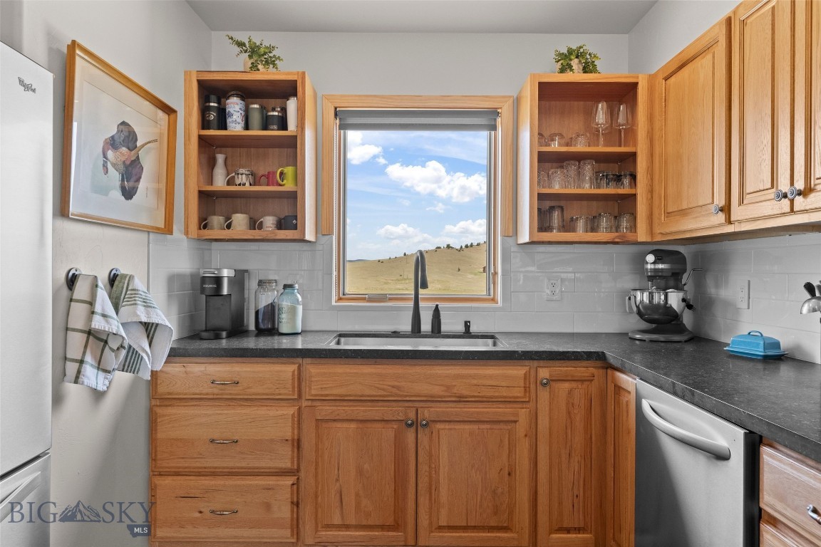 Shining Mountain Unit I - Residential
