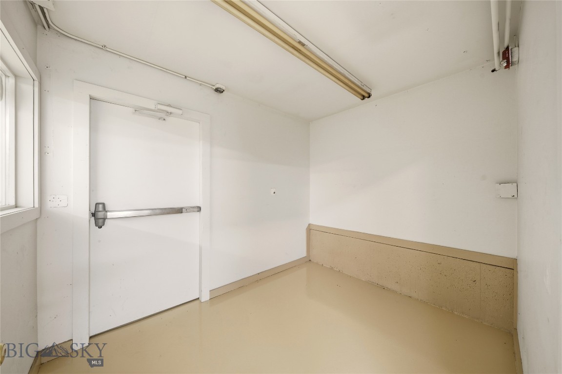 Babcock and Davis Addition - Commercial Lease