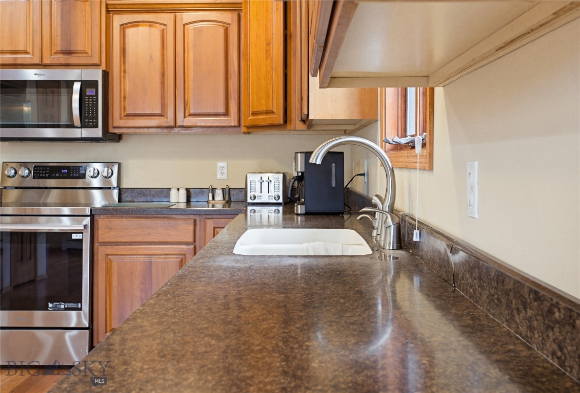 Home 40 - Residential