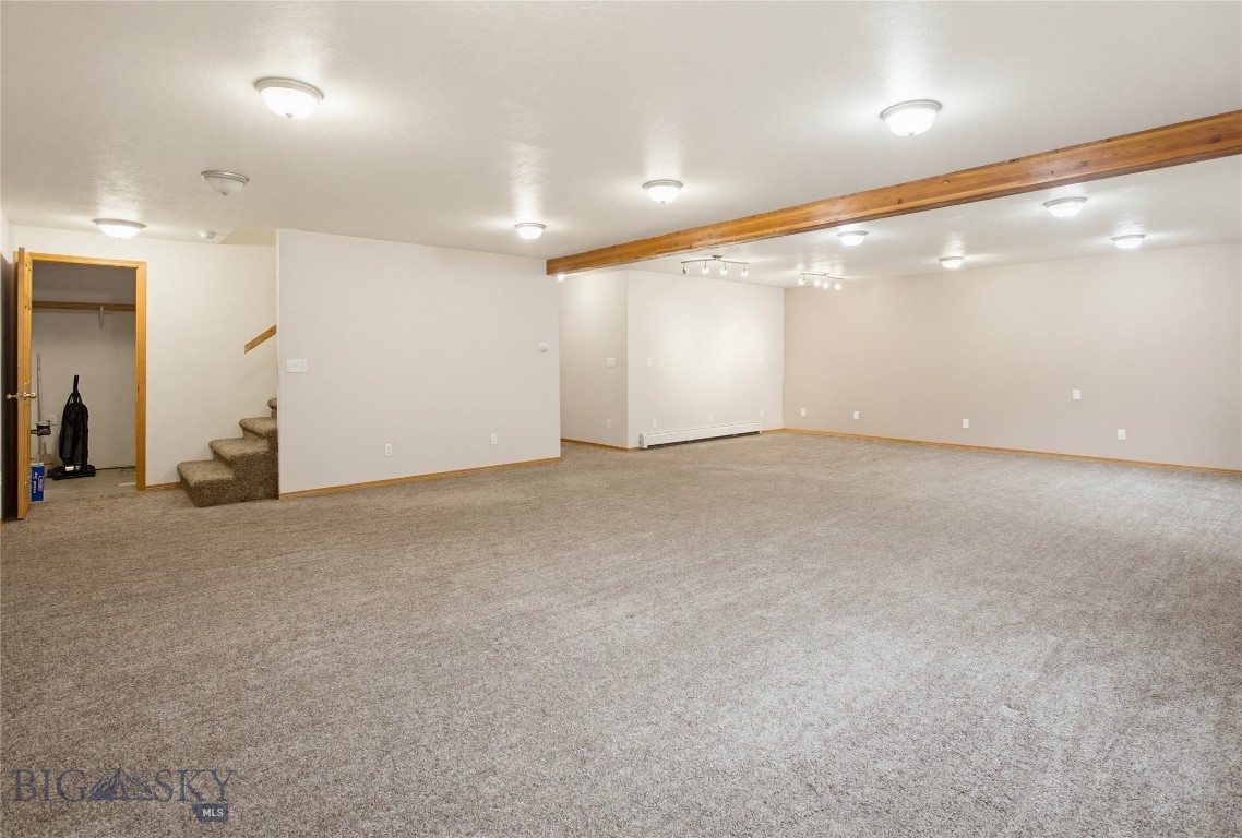 Home 40 - Residential