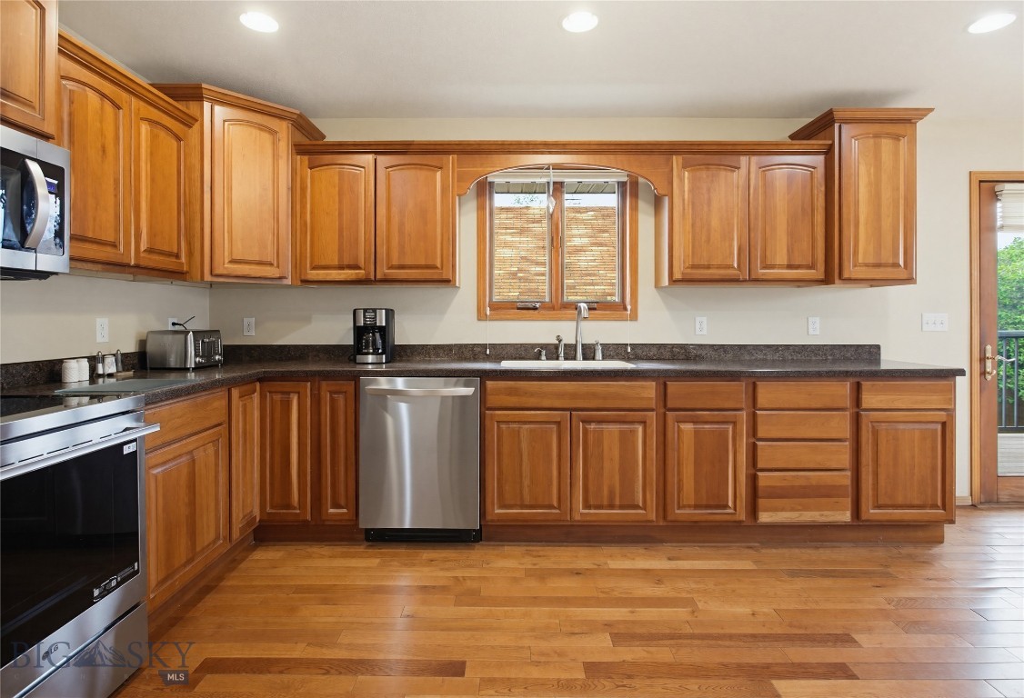 Home 40 - Residential