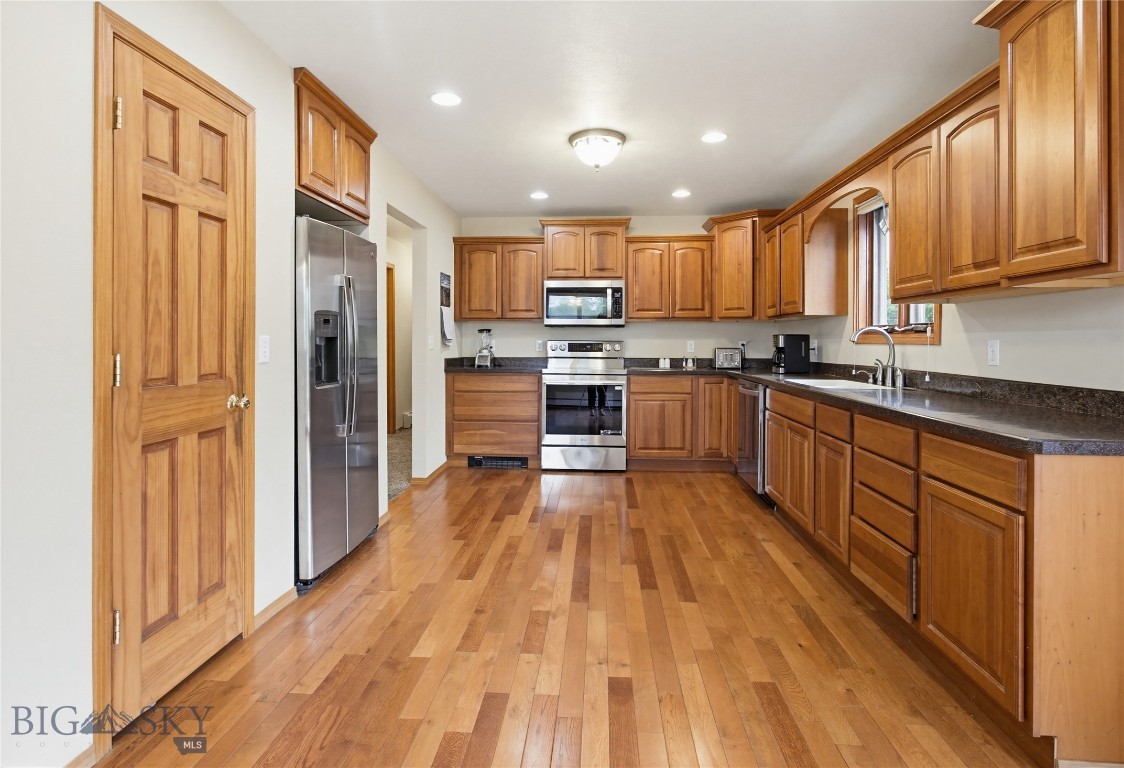 Home 40 - Residential
