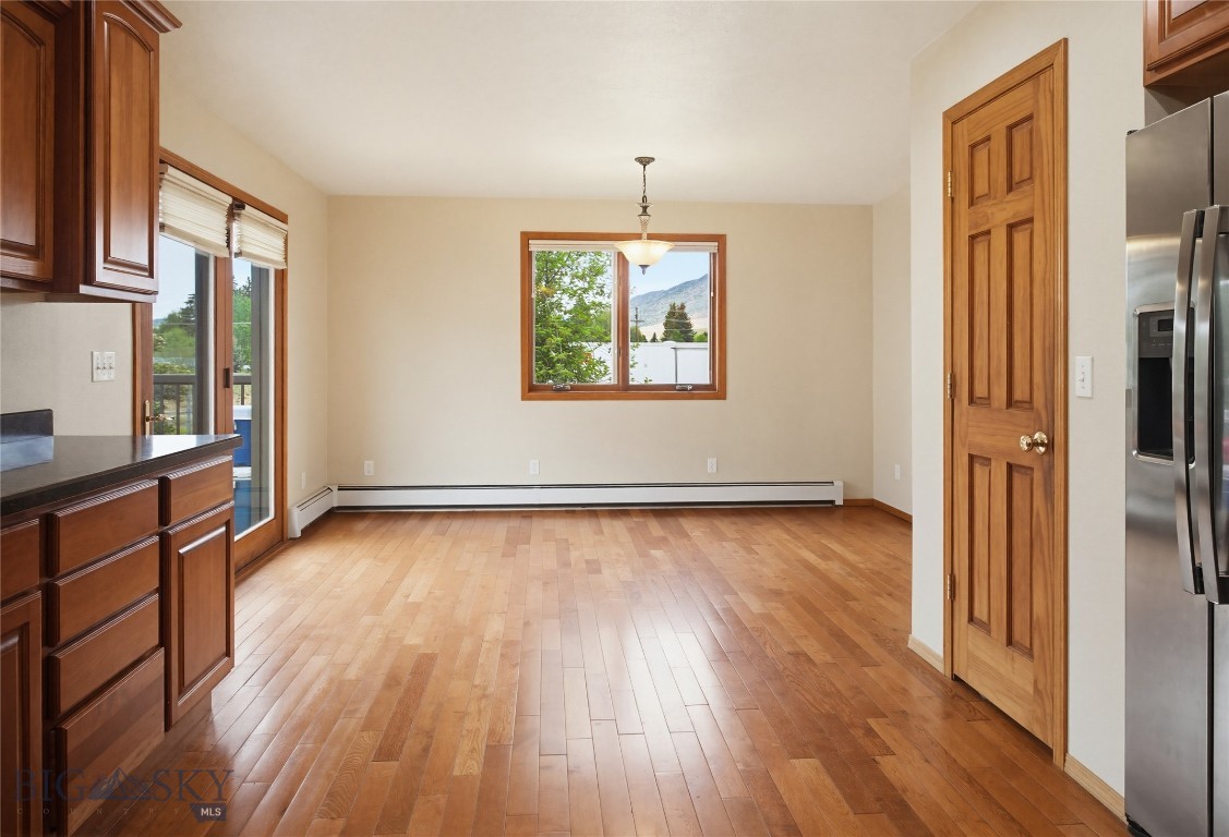 Home 40 - Residential