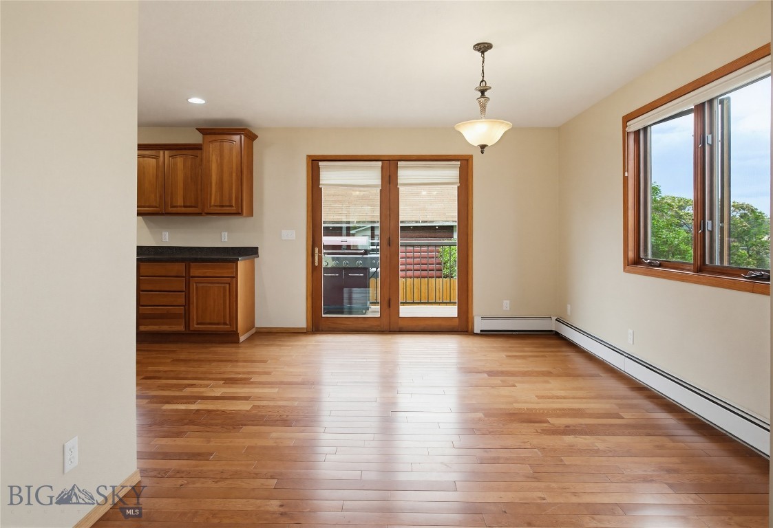Home 40 - Residential