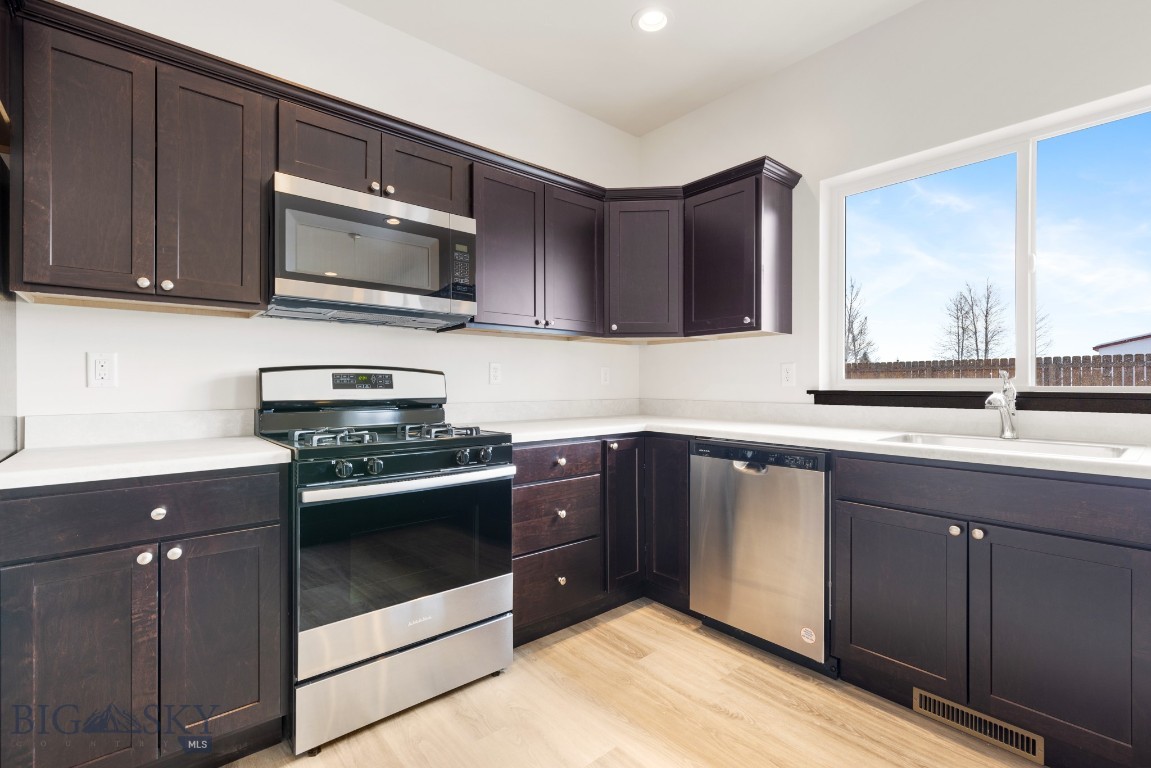 Ashton Meadows - Residential