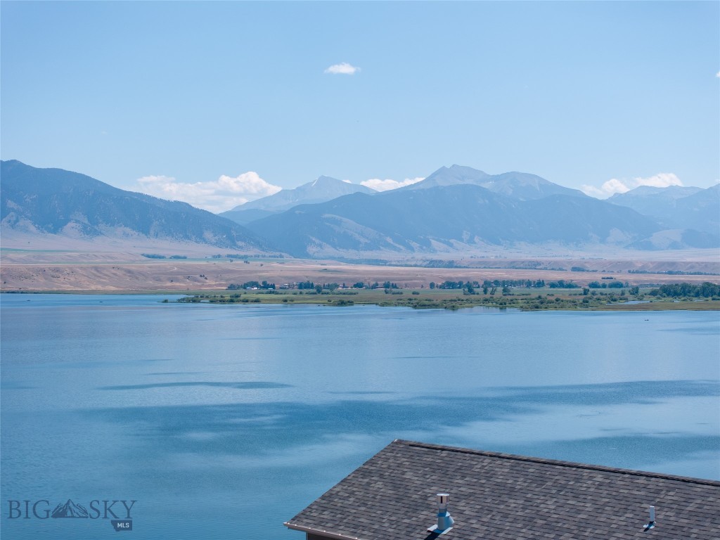 Lake View - Residential
