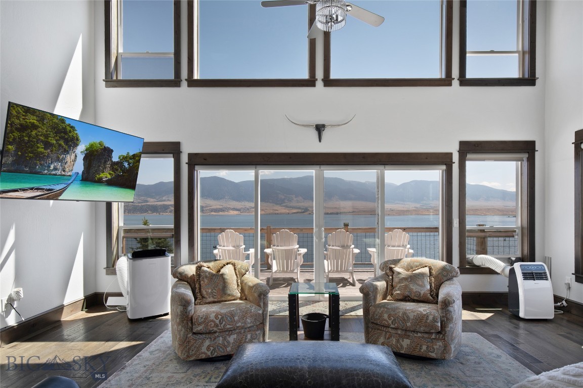 Lake View - Residential