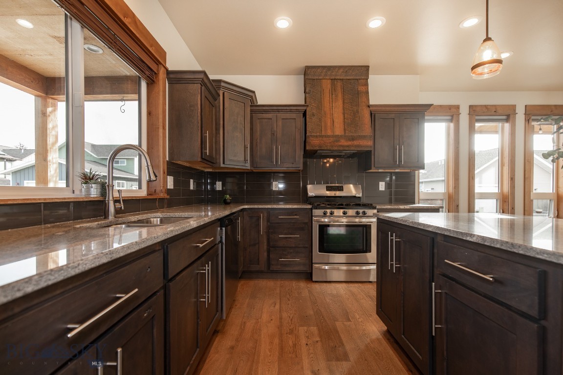 The Lakes at Valley West - Residential