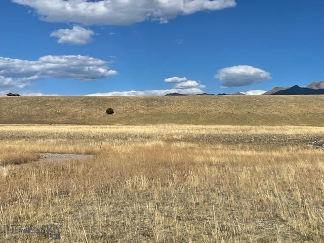 Sphinx Mountain - Land
