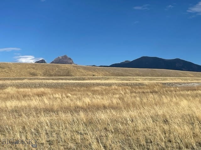 Sphinx Mountain - Land