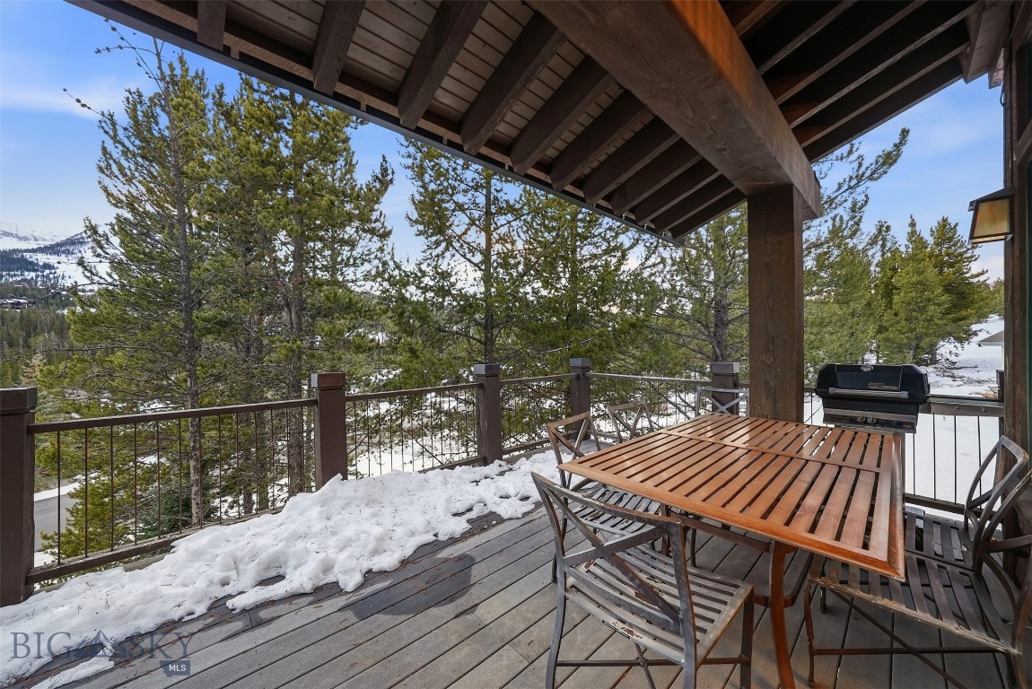 Pinnacle Condo - Residential