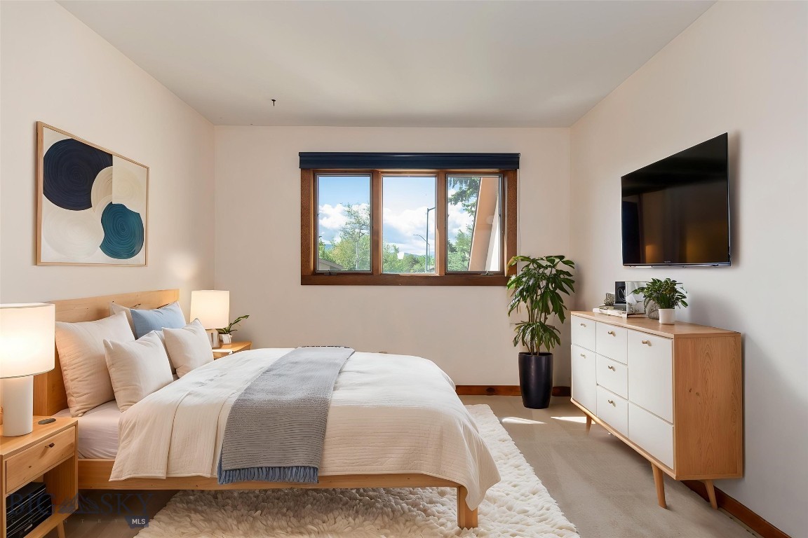 Woodhenge Condo - Residential