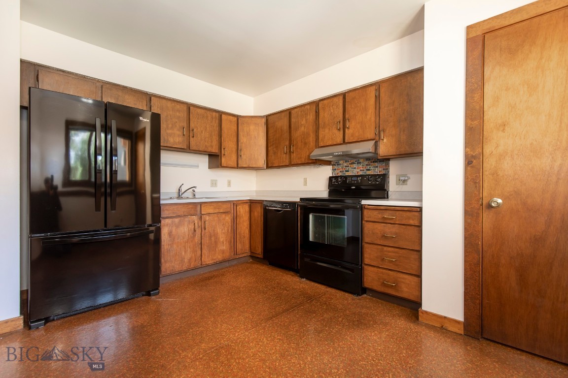 Woodhenge Condo - Residential