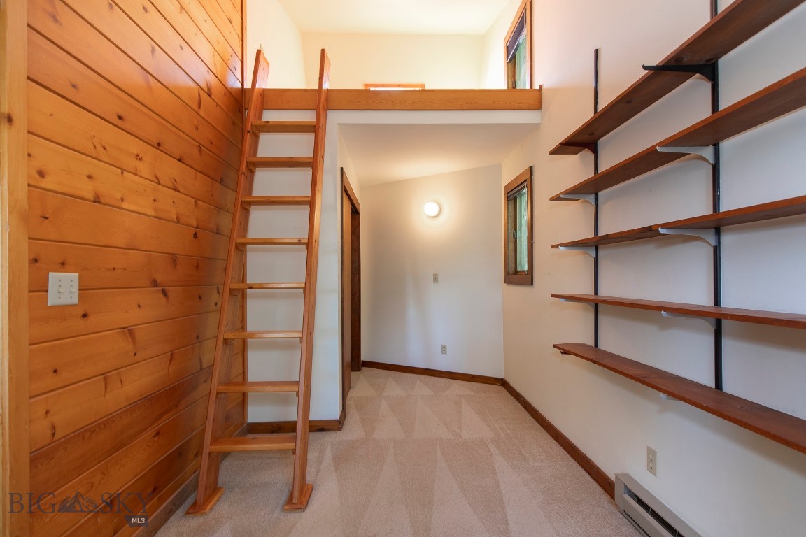 Woodhenge Condo - Residential