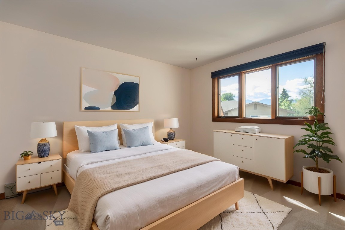 Woodhenge Condo - Residential