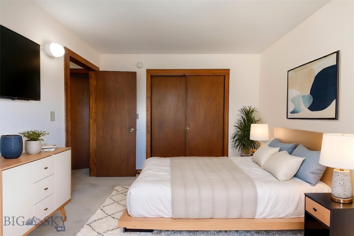 Woodhenge Condo - Residential