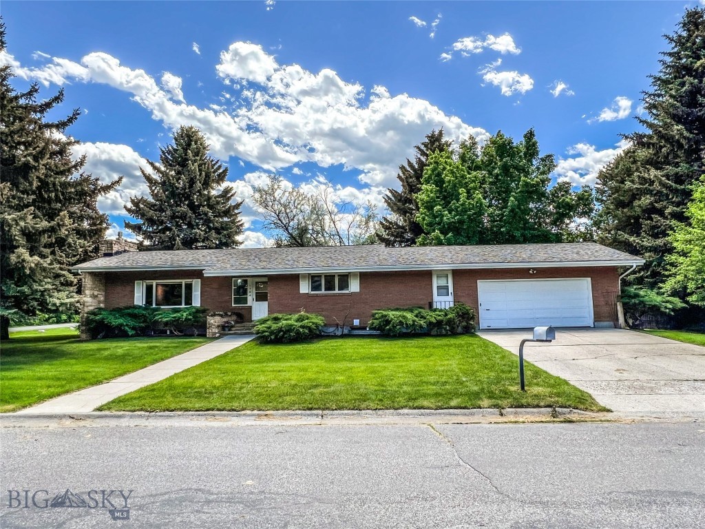 Great family home in a quiet neighborhood. Centrally located in Bozeman. Recently updated. Just waiting for the right buyer.