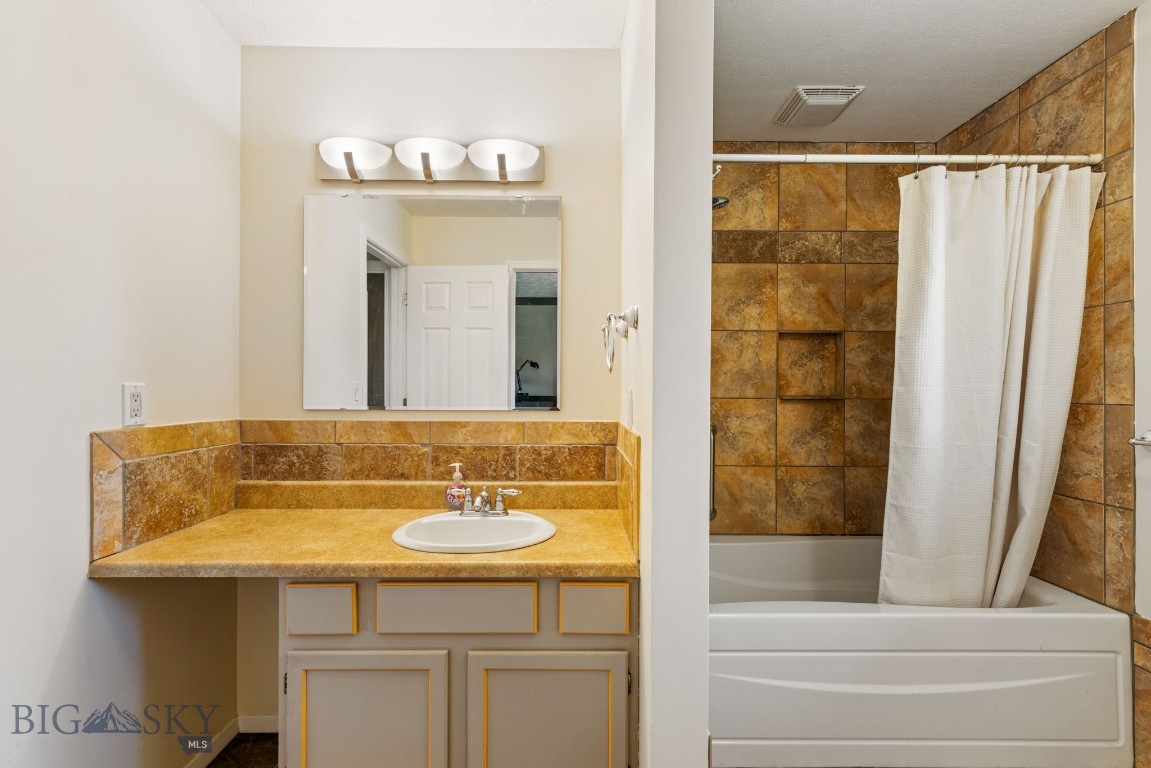 Valley Unit - Residential