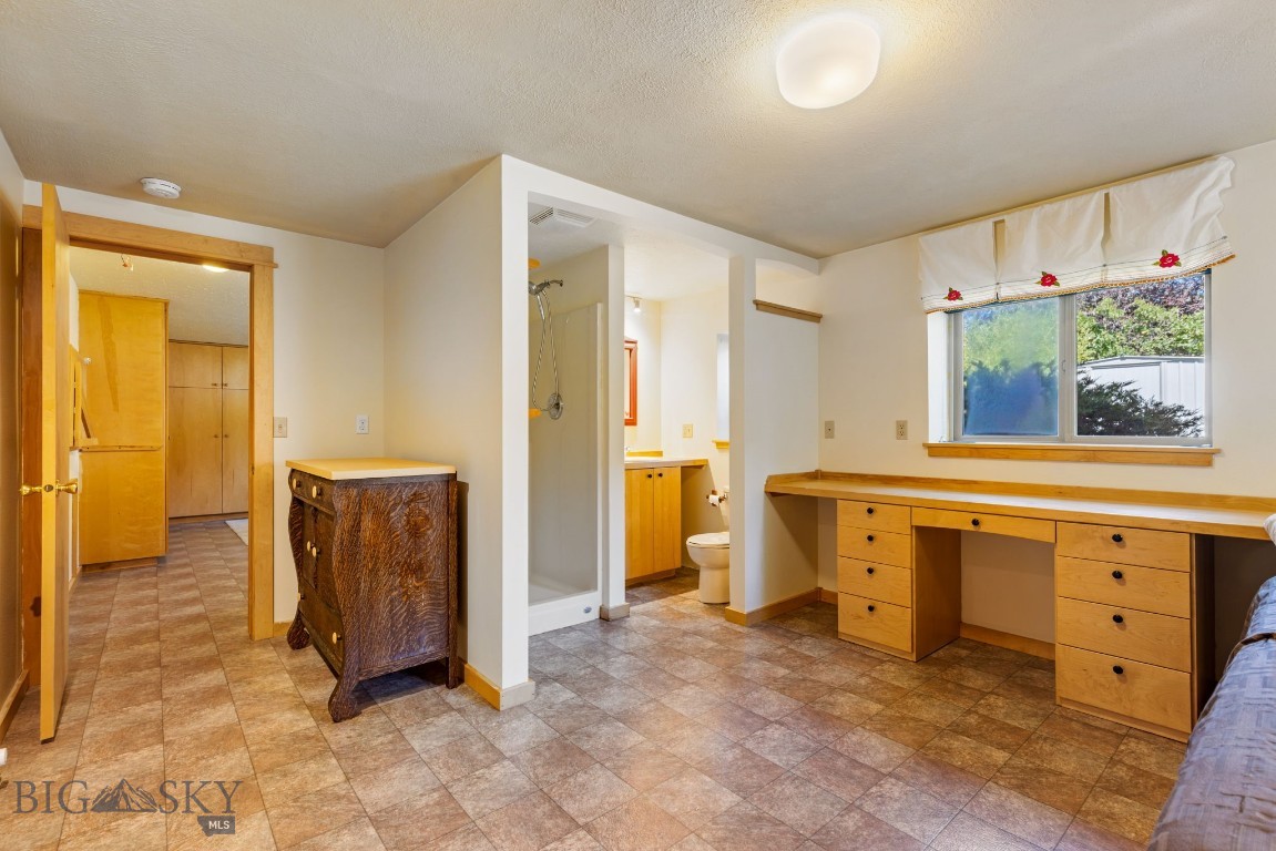 Valley Unit - Residential