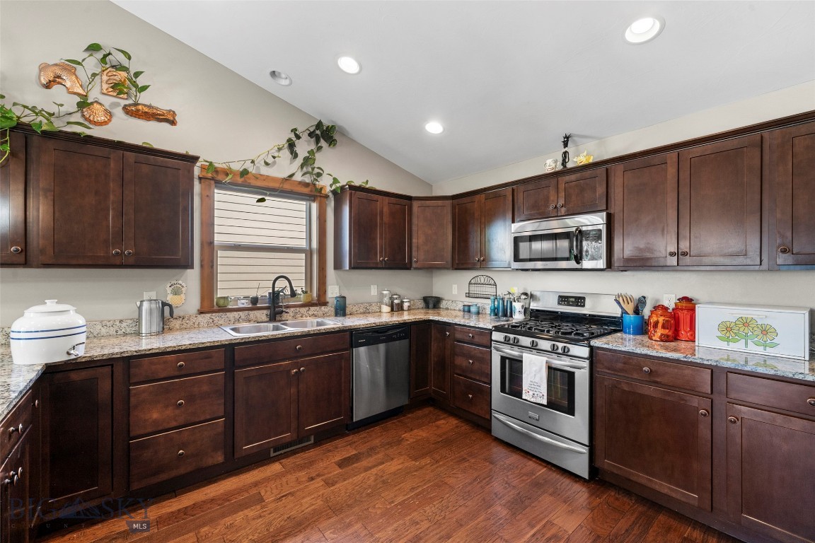 Falcon Hollow - Residential