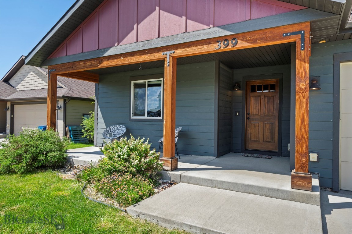 Falcon Hollow - Residential
