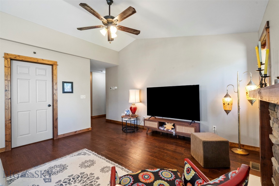 Falcon Hollow - Residential