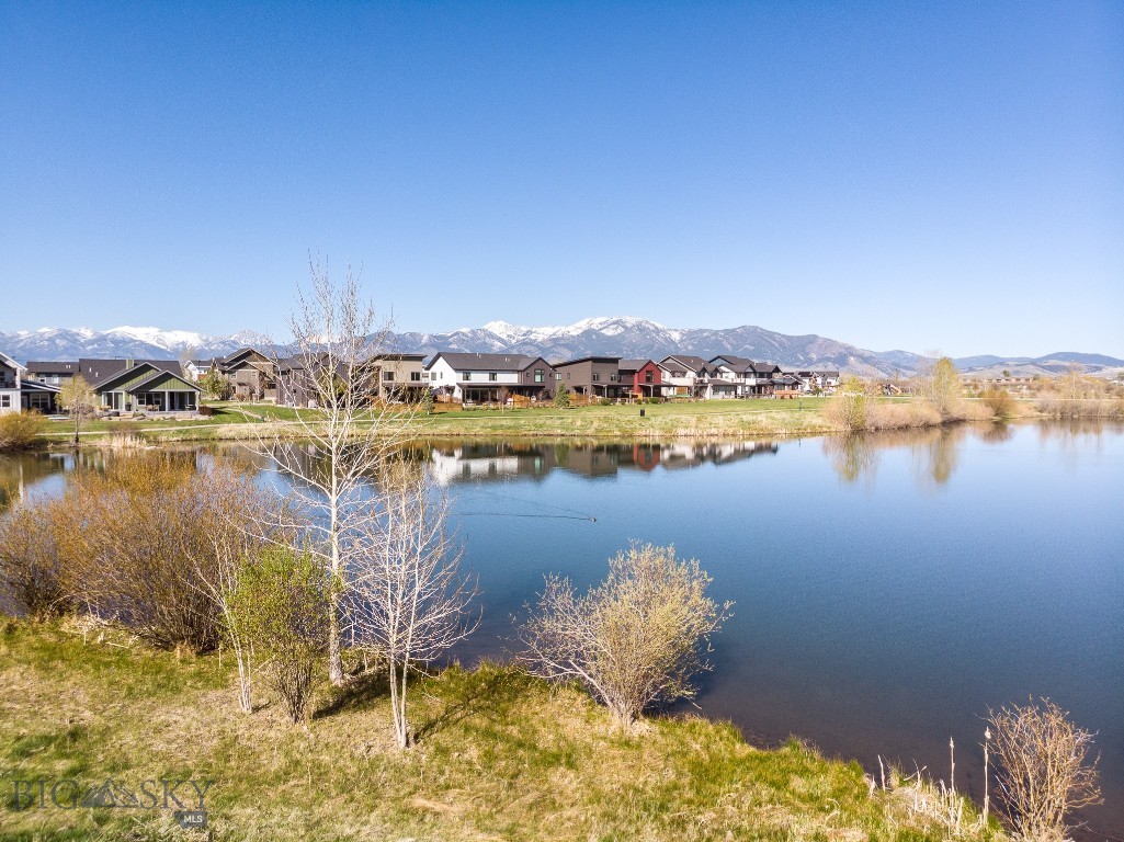 The Lakes at Valley West - Residential